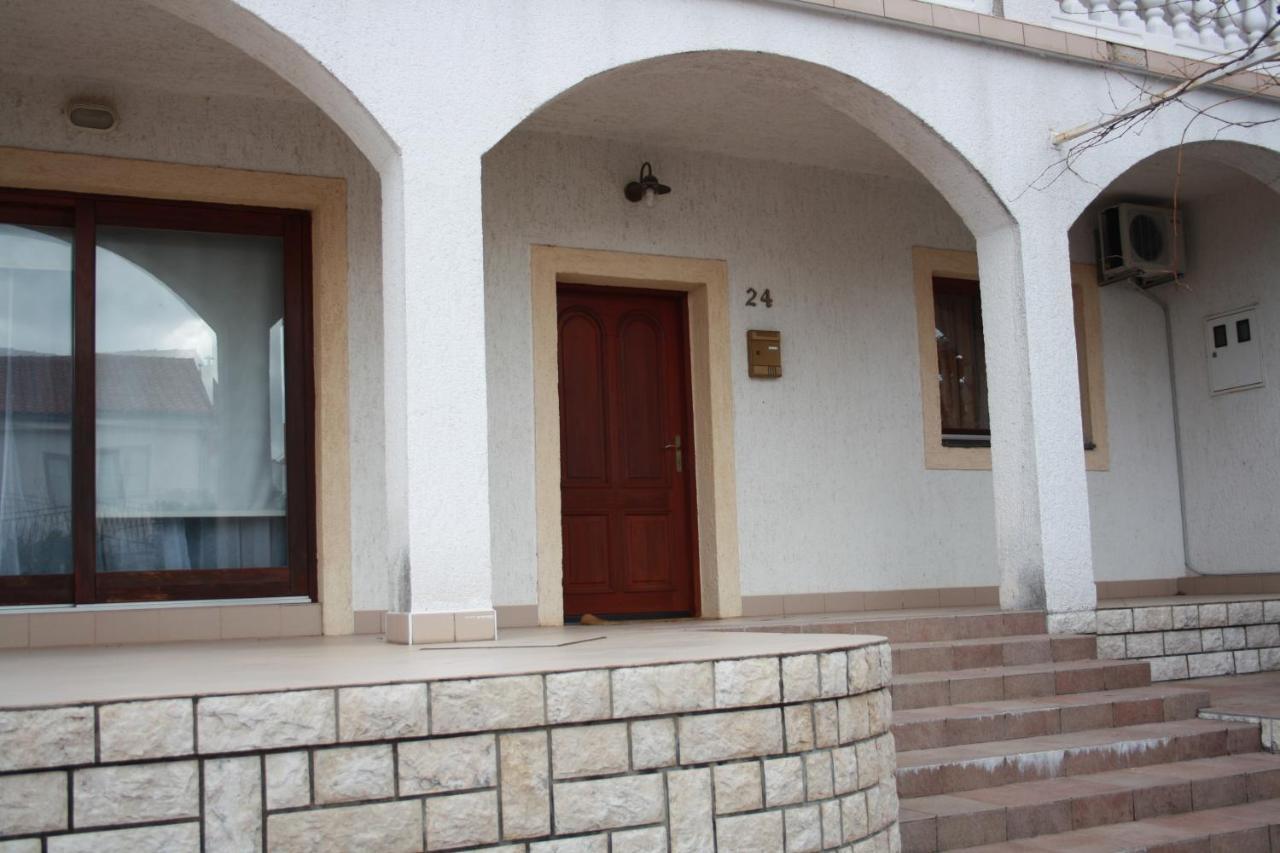 Apartment Kati Crikvenica Exterior foto